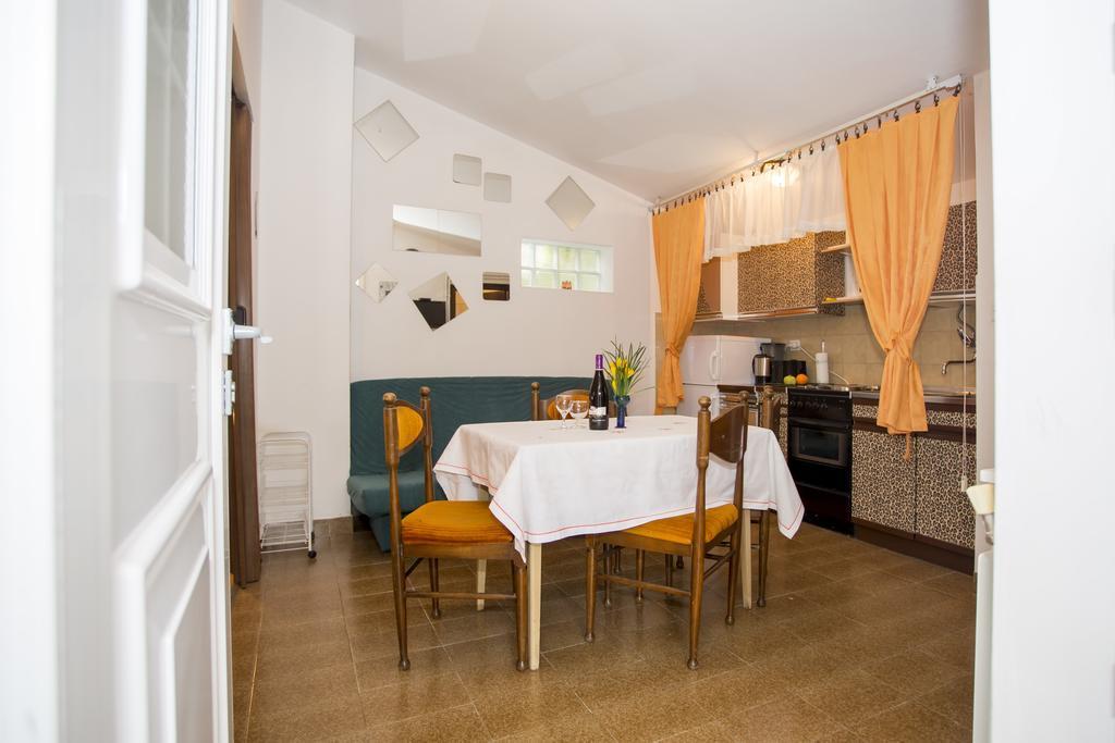 Apartments Pula 1618 Exterior foto